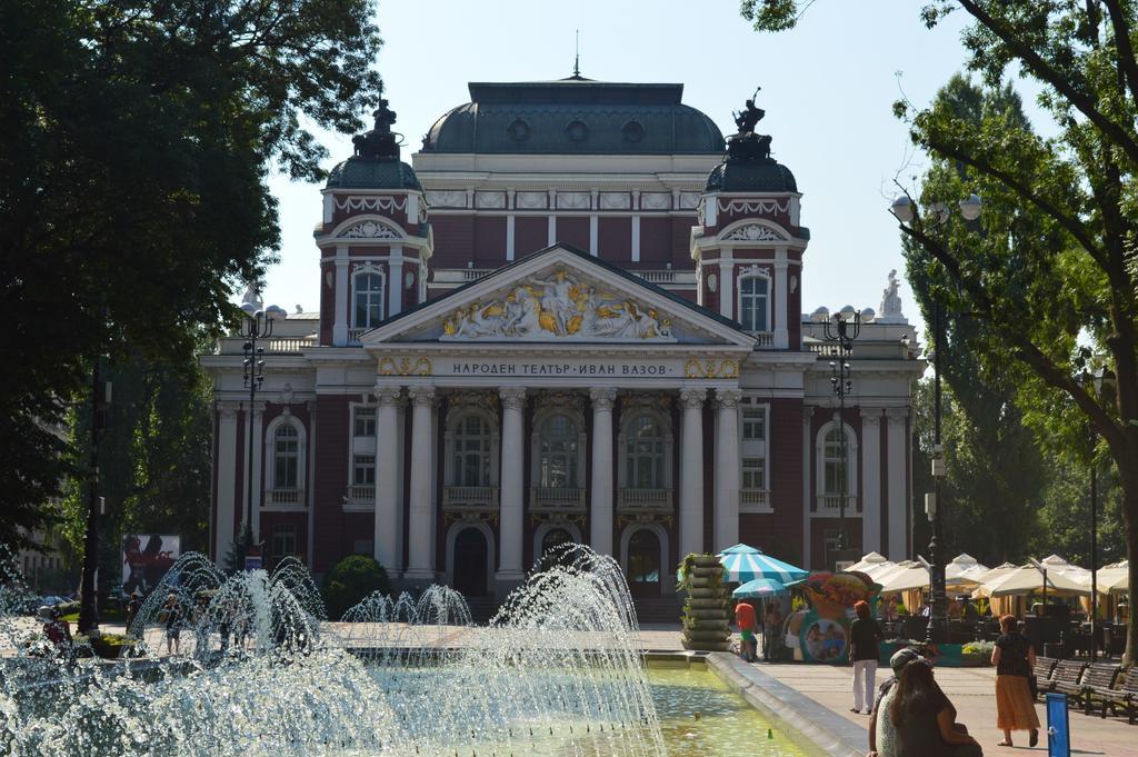 Bon Bon Hotel Sofia Exterior foto
