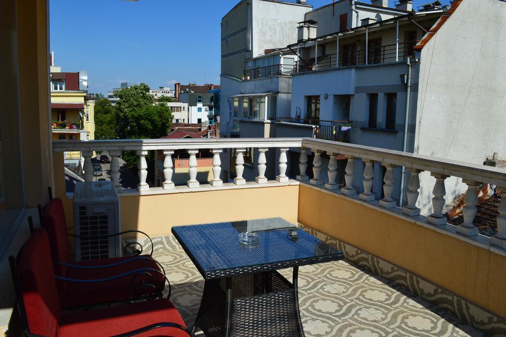 Bon Bon Hotel Sofia Exterior foto