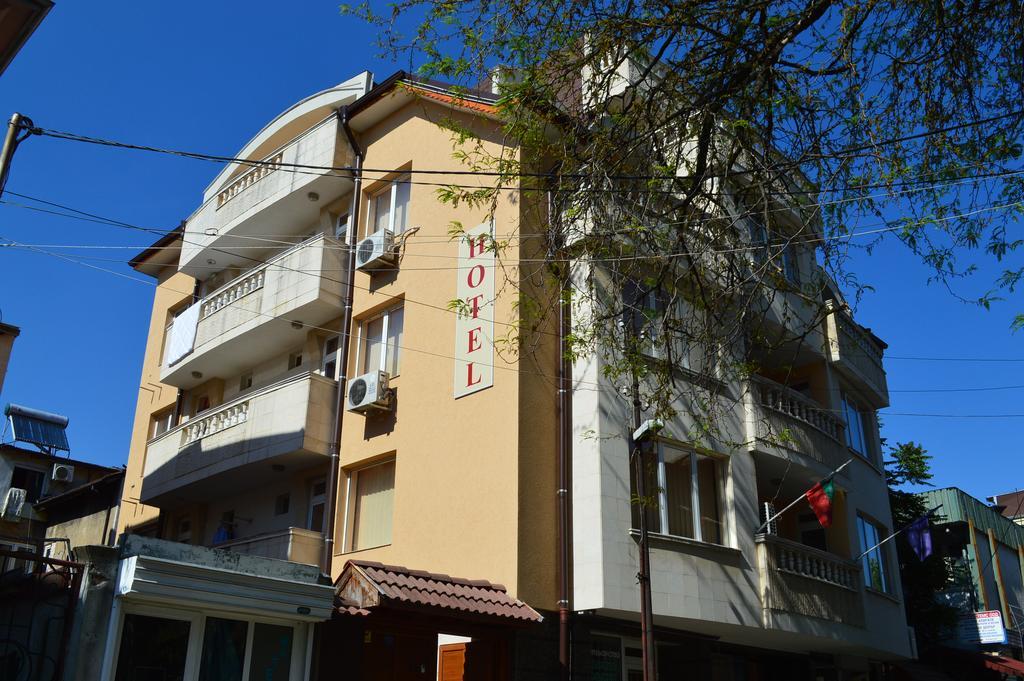 Bon Bon Hotel Sofia Exterior foto